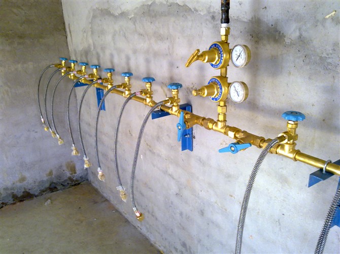 工業(yè)氣體匯流排