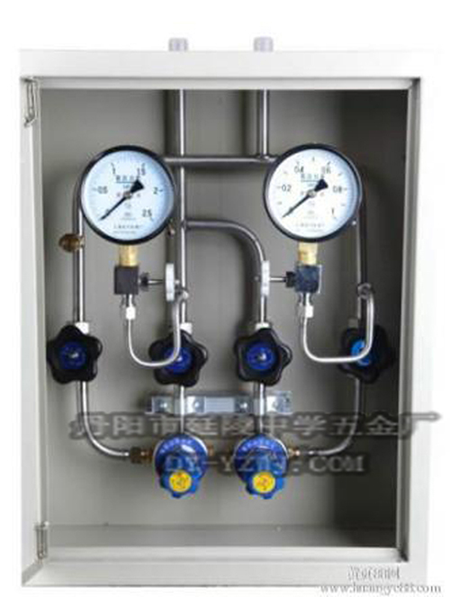 二級(jí)穩(wěn)壓箱